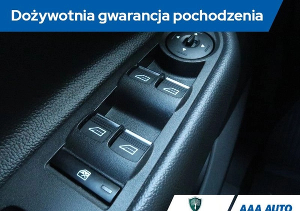 Ford Kuga cena 88000 przebieg: 82879, rok produkcji 2018 z Żyrardów małe 379
